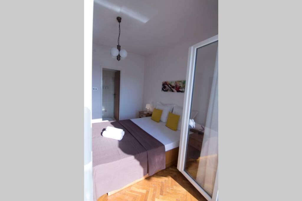 Sea View Room With Kitchen, Balcony&Air Condition Barbat na Rabu Exterior photo