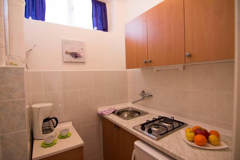 Sea View Room With Kitchen, Balcony&Air Condition Barbat na Rabu Exterior photo