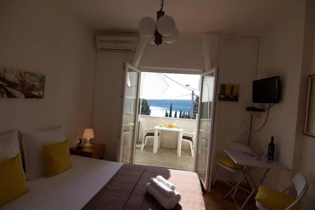 Sea View Room With Kitchen, Balcony&Air Condition Barbat na Rabu Exterior photo